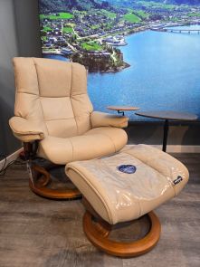 Ex-Display Stressless Mayfair Large Classic Base Chair and Foostool